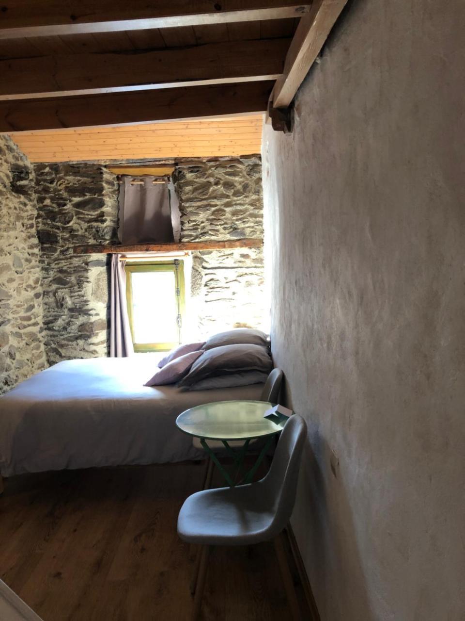 Cal Xandera Hotel Angoustrine Bagian luar foto